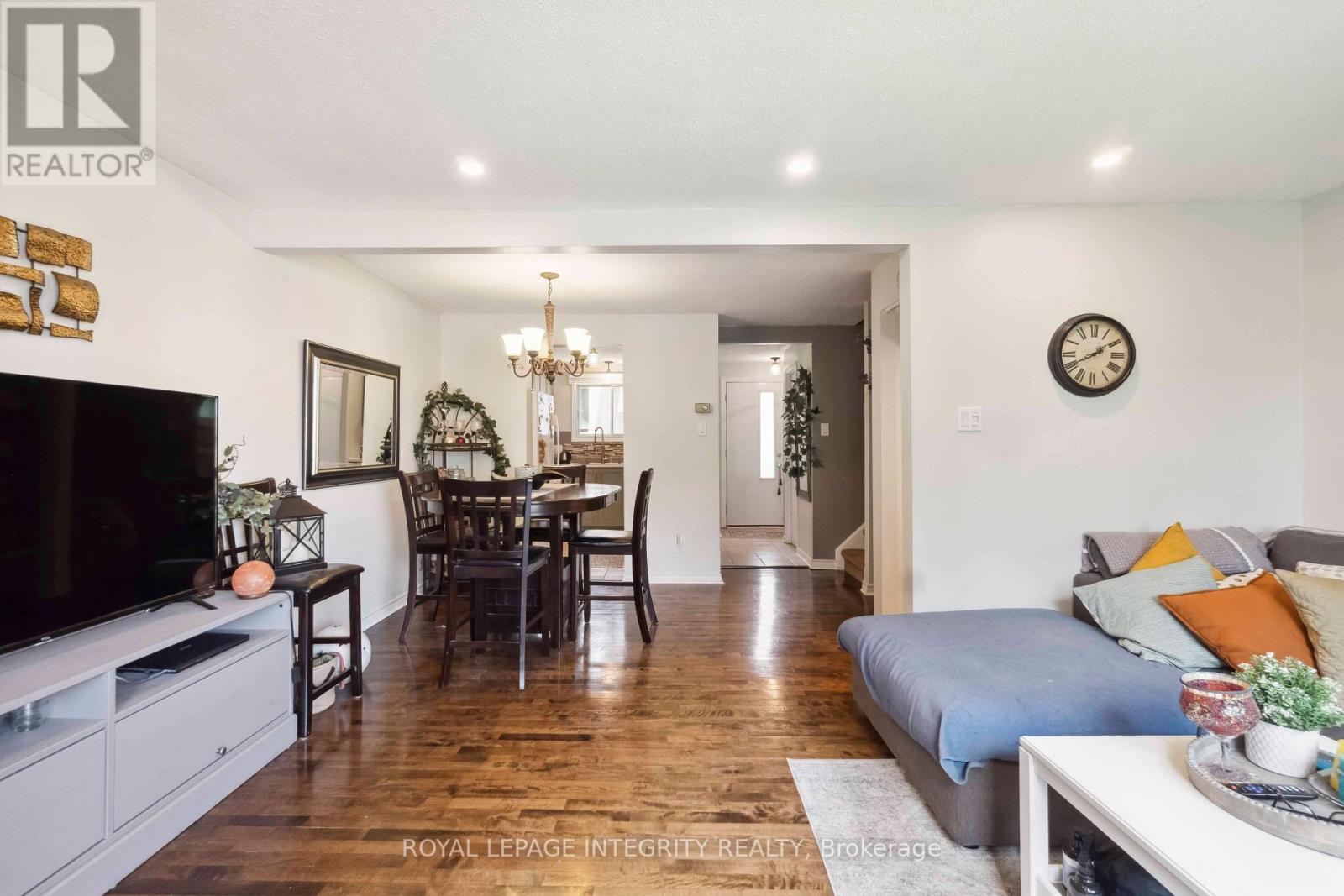 1248 Bethamy Lane, Ottawa, Ontario  K1J 8P4 - Photo 8 - X13550810