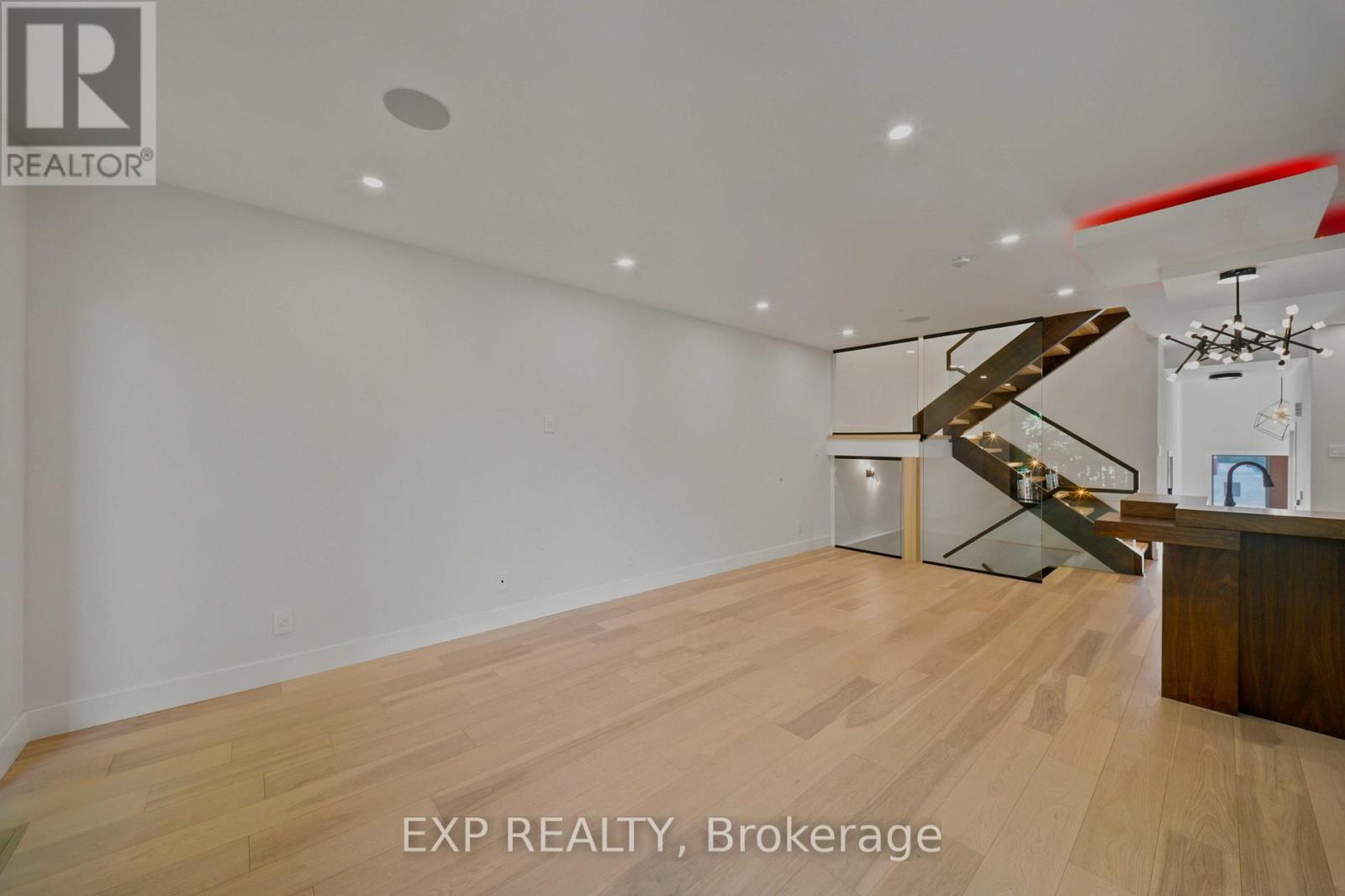 B - 375 Madison Avenue, Ottawa, Ontario  K2A 0B6 - Photo 10 - X13551160