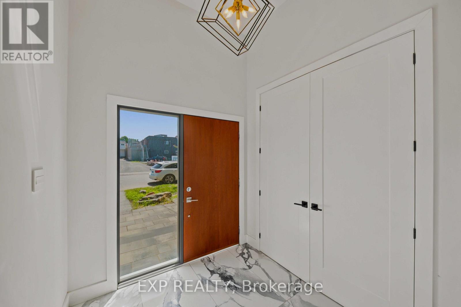 B - 375 Madison Avenue, Ottawa, Ontario  K2A 0B6 - Photo 2 - X13551160