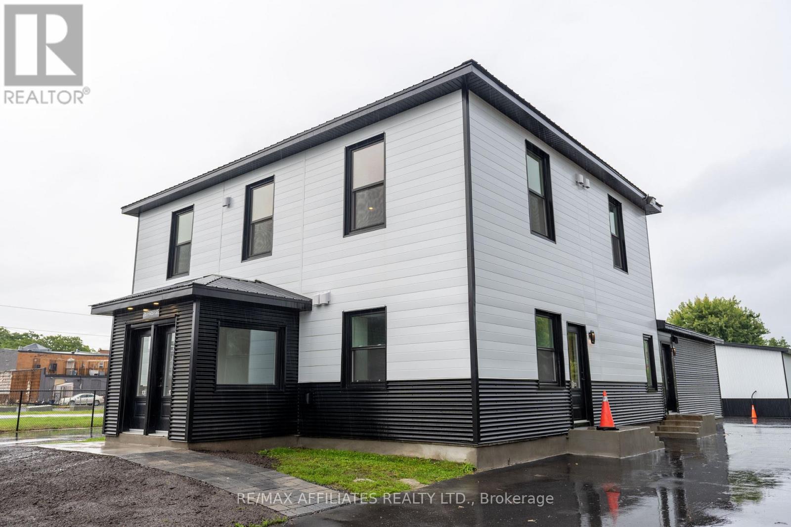 101 - 26 First Street W, Cornwall, Ontario  K6J 1B9 - Photo 2 - X13551226