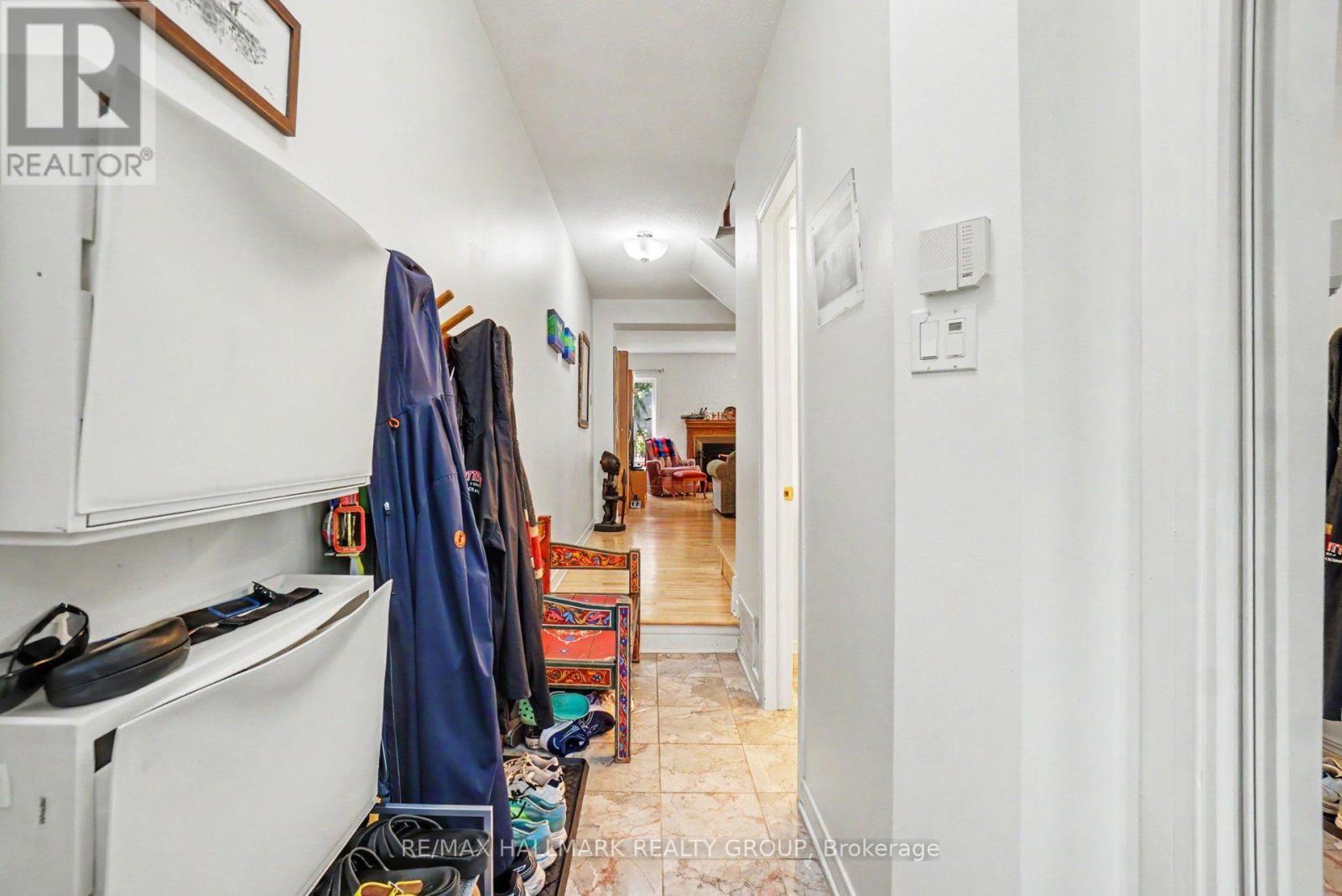 48 Dunbarton Court, Ottawa, Ontario  K1K 4L4 - Photo 2 - X13551360
