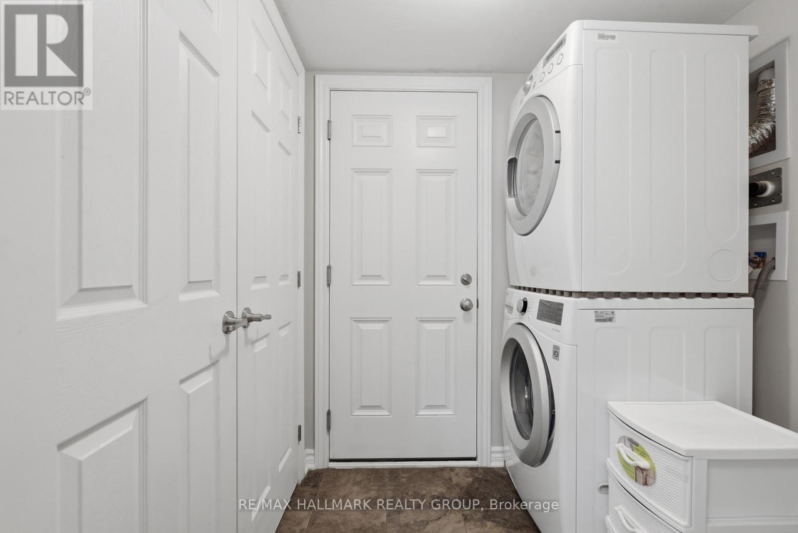 588 Foxlight Circle, Ottawa, Ontario  K2M 0L9 - Photo 4 - X13551424