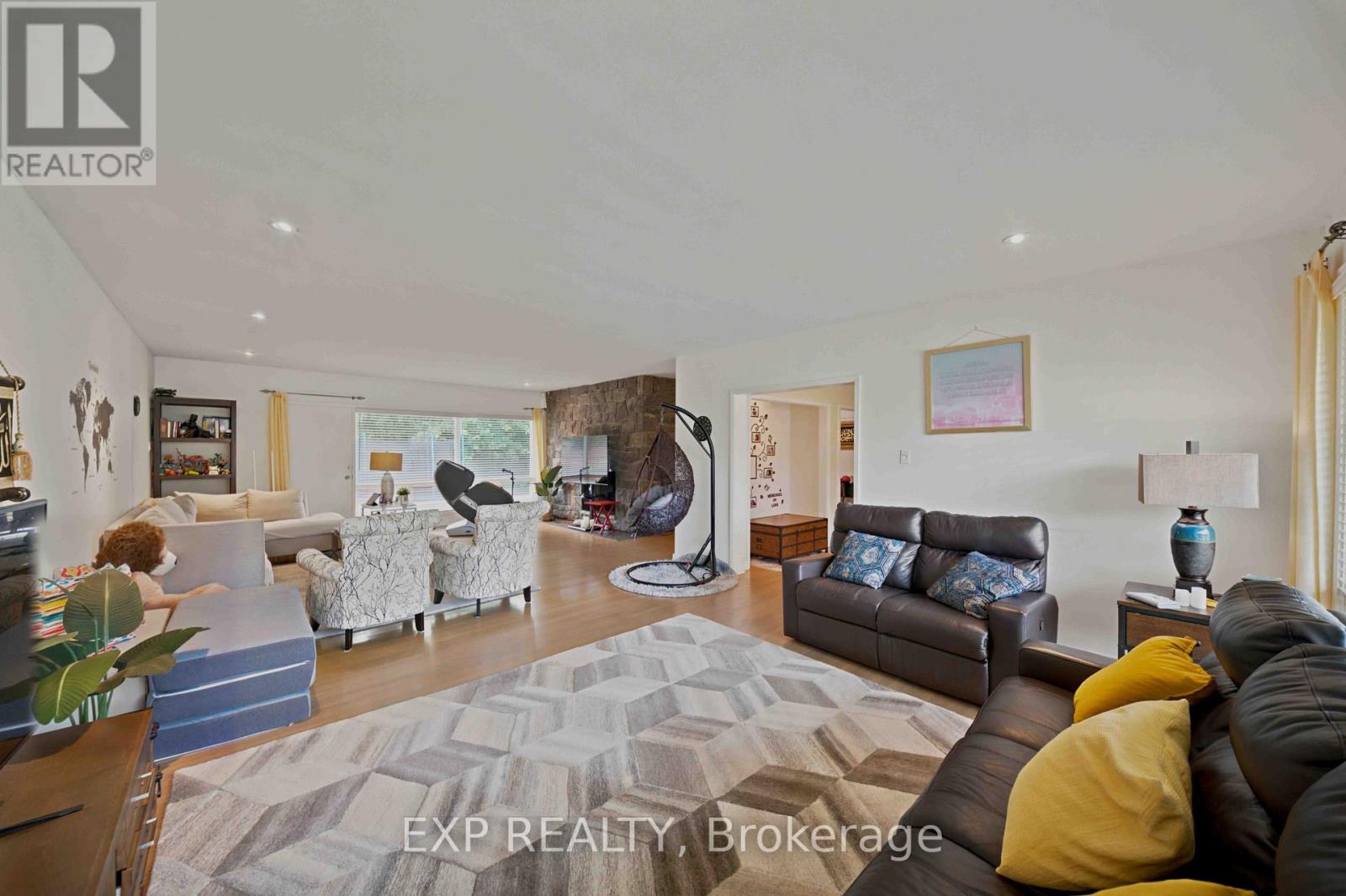 304 Roger Road, Ottawa, Ontario  K1H 5C4 - Photo 7 - X13551614