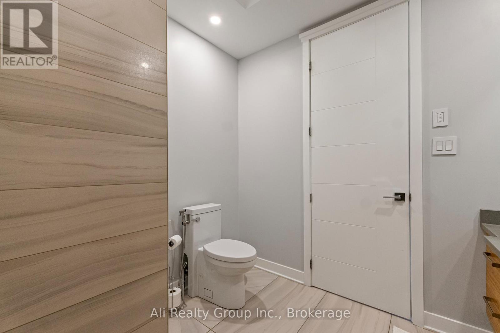 69 Donald Street, Ottawa, Ontario  K1K 1N3 - Photo 12 - X13551718