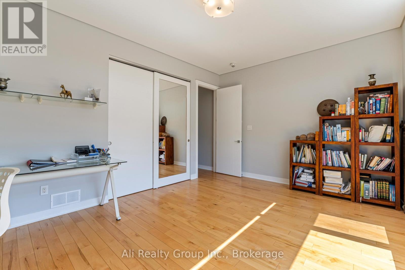 69 Donald Street, Ottawa, Ontario  K1K 1N3 - Photo 29 - X13551718