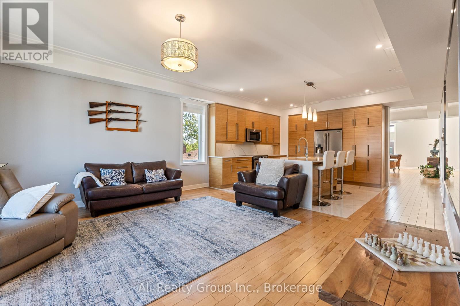 69 Donald Street, Ottawa, Ontario  K1K 1N3 - Photo 9 - X13551718