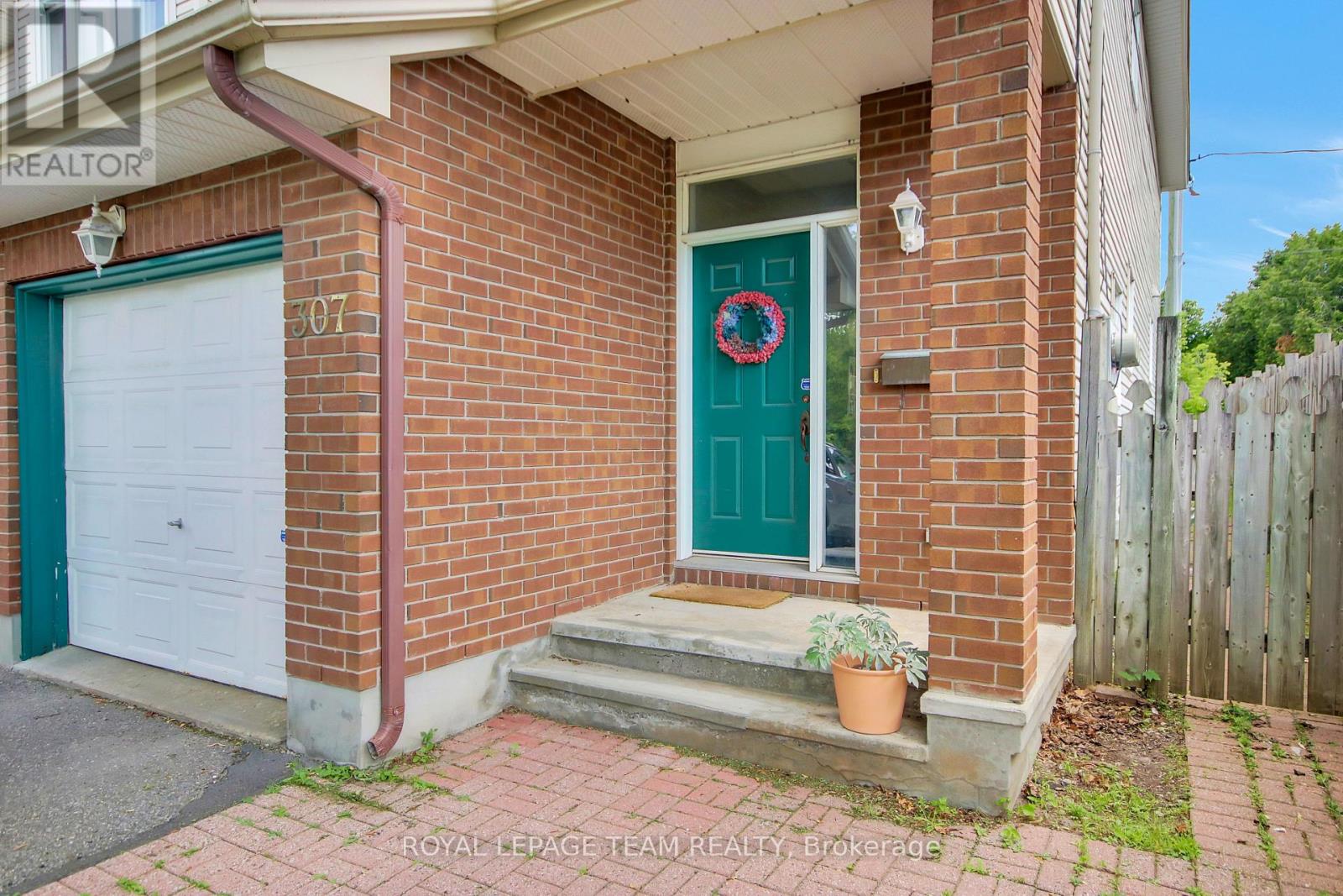 307 Cyr Avenue, Ottawa, Ontario  K1L 7N6 - Photo 5 - X13551752