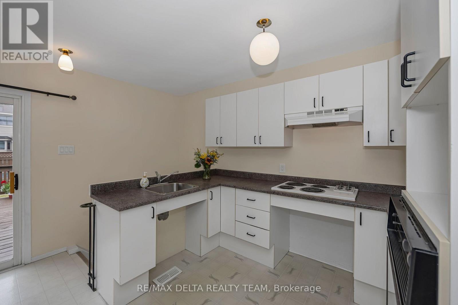 278 Gleneagles Avenue, Ottawa, Ontario  K1E 1L8 - Photo 10 - X13551768