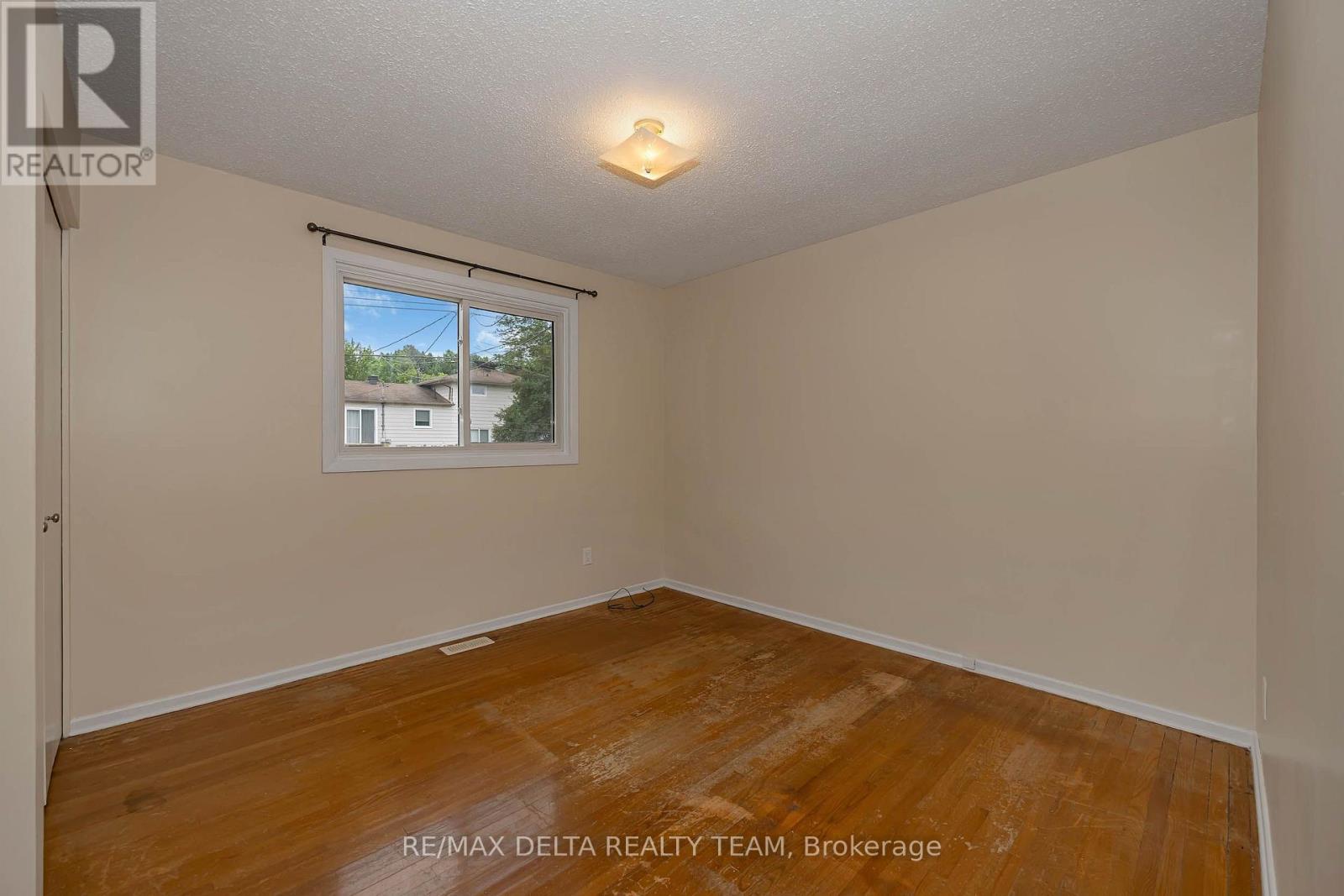 278 Gleneagles Avenue, Ottawa, Ontario  K1E 1L8 - Photo 15 - X13551768