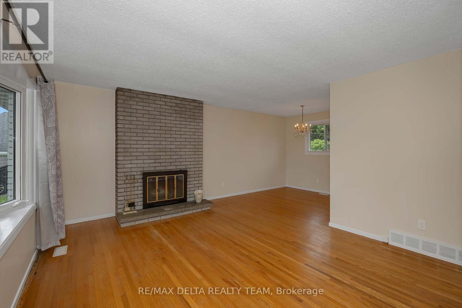 278 Gleneagles Avenue, Ottawa, Ontario  K1E 1L8 - Photo 7 - X13551768
