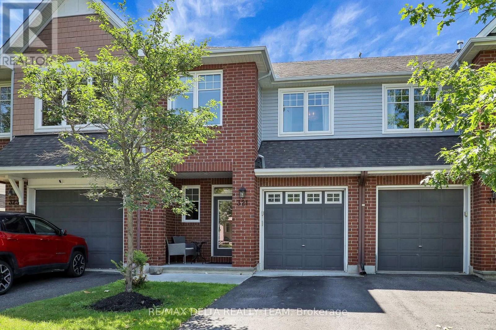 321 Widgeon Way, Ottawa, Ontario  K1T 0G1 - Photo 1 - X13551810