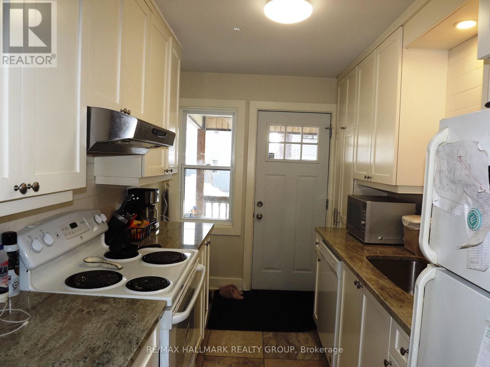 568 Gladstone Avenue, Ottawa, Ontario  K1R 5P3 - Photo 5 - X13552100