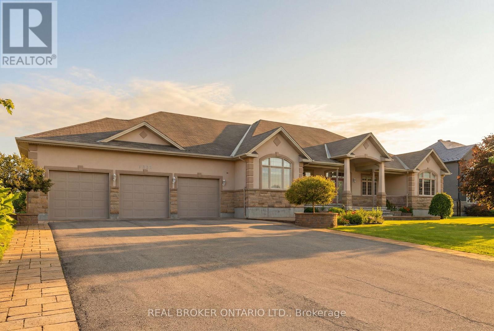 1032 Black Canary Drive, Ottawa, Ontario  K4M 0A1 - Photo 2 - X13552116