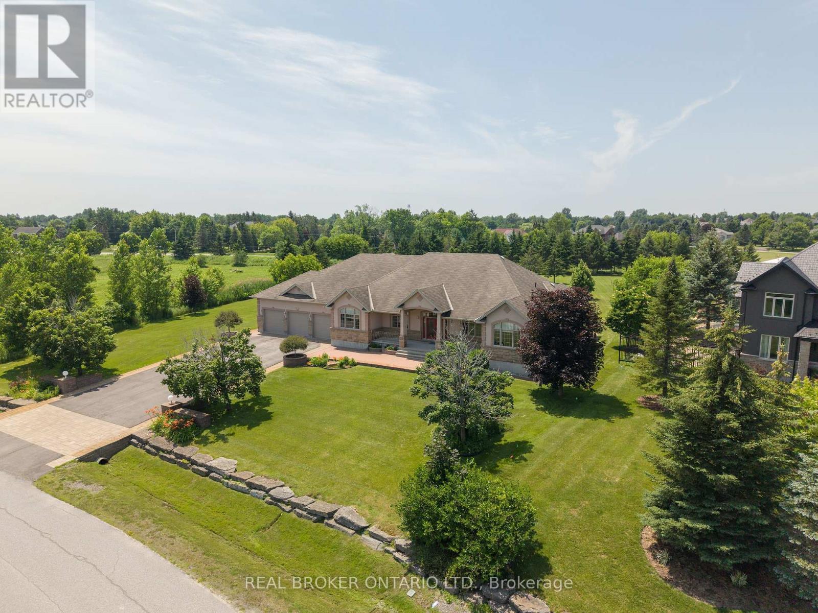 1032 Black Canary Drive, Ottawa, Ontario  K4M 0A1 - Photo 3 - X13552116