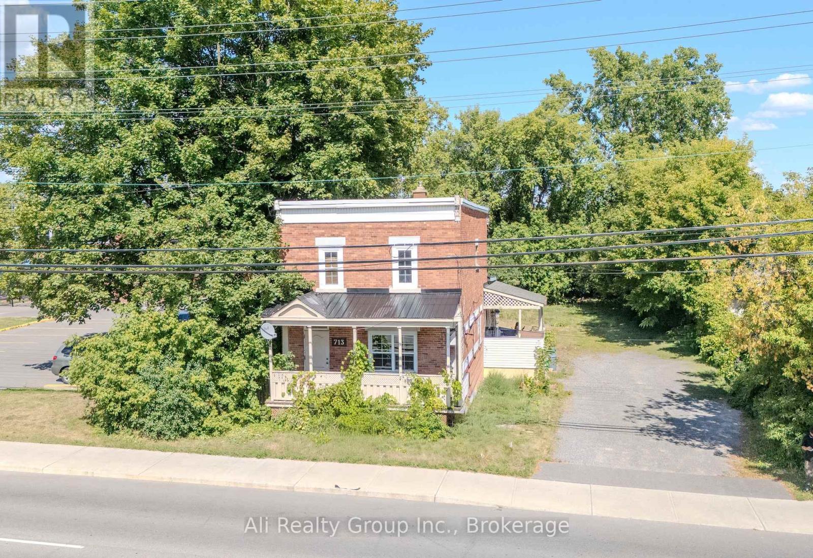 713 St Laurent Boulevard, Ottawa, Ontario  K1K 3A6 - Photo 11 - X13552120