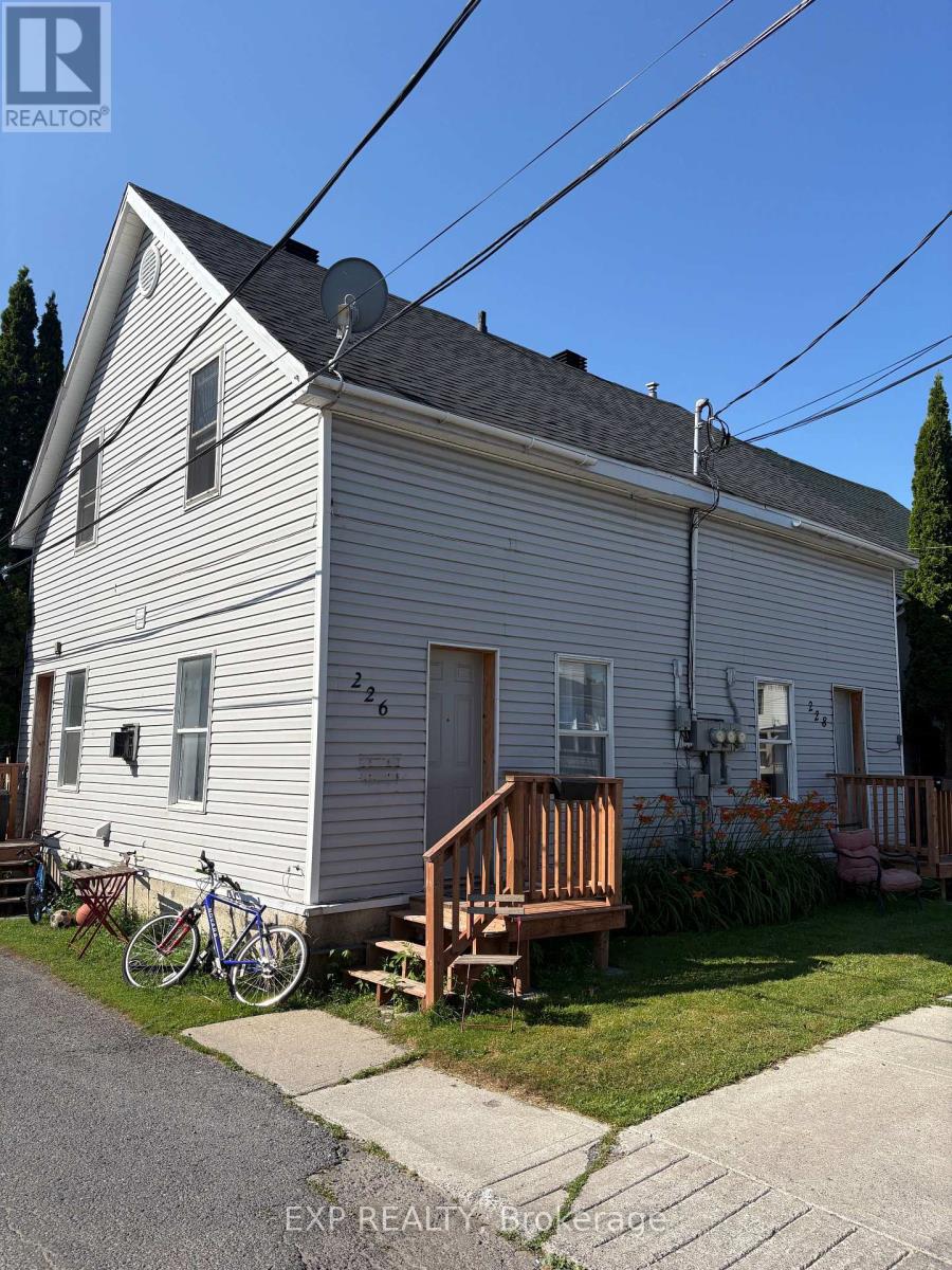 228 First Street W, Cornwall, Ontario  K6J 1C5 - Photo 2 - X13552162