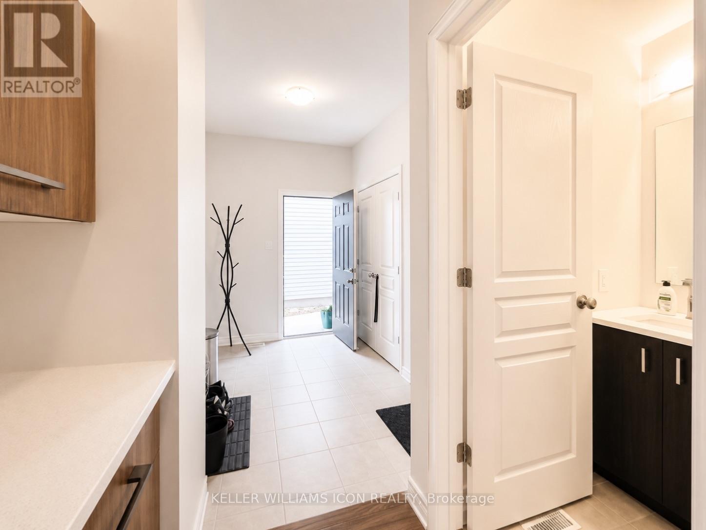 916 Ralph Hennessy Avenue, Ottawa, Ontario  K4M 1B2 - Photo 11 - X13552186