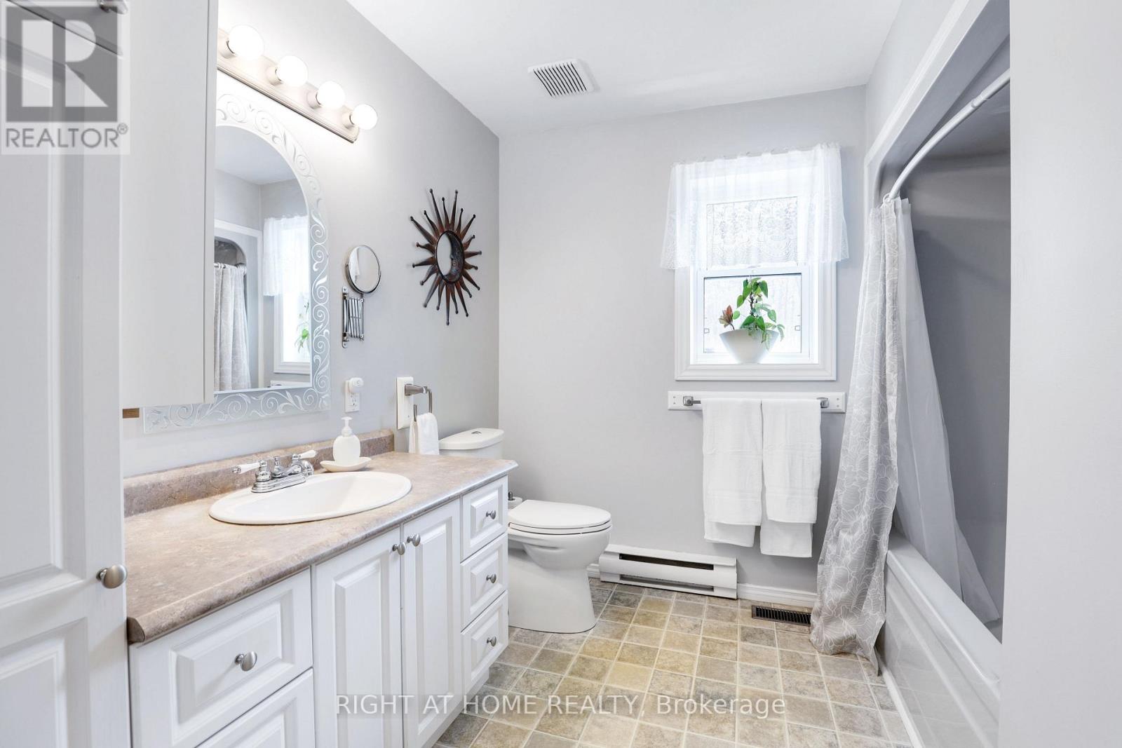 902 Rue Elizabeth Street, Alfred And Plantagenet, Ontario  K0B 1C0 - Photo 18 - X13552236