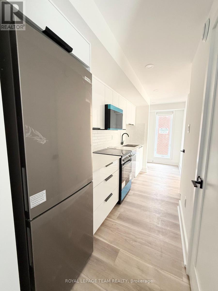 5 - 549 Melbourne Avenue, Ottawa, Ontario  K2A 1W7 - Photo 7 - X13552252