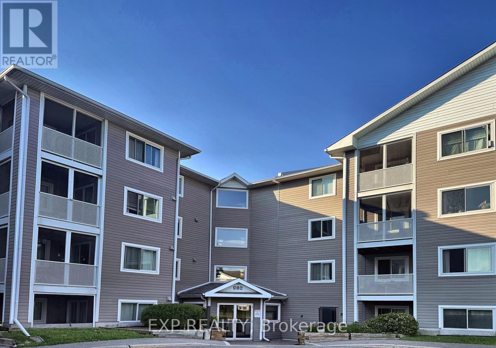 122 - 316 Lorry Greenberg Drive, Ottawa, Ontario  K1T 2P4 - Photo 1 - X13552320