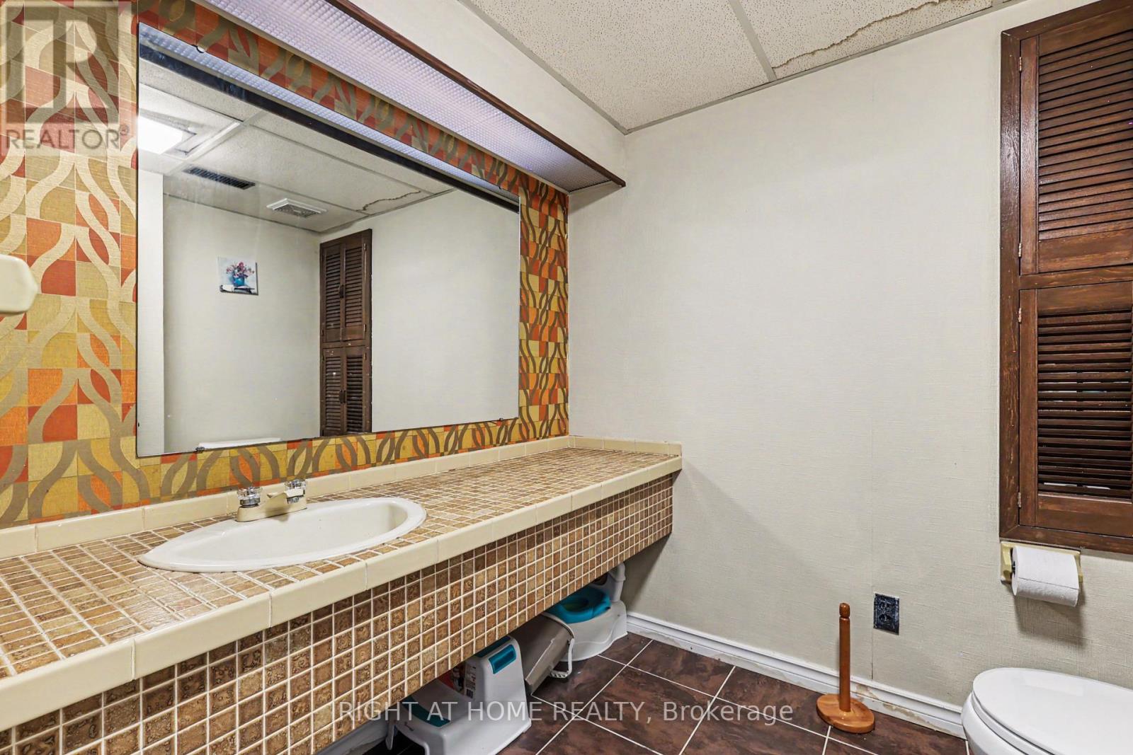 1640 Fisher Avenue, Ottawa, Ontario  K2C 1X6 - Photo 17 - X13552464