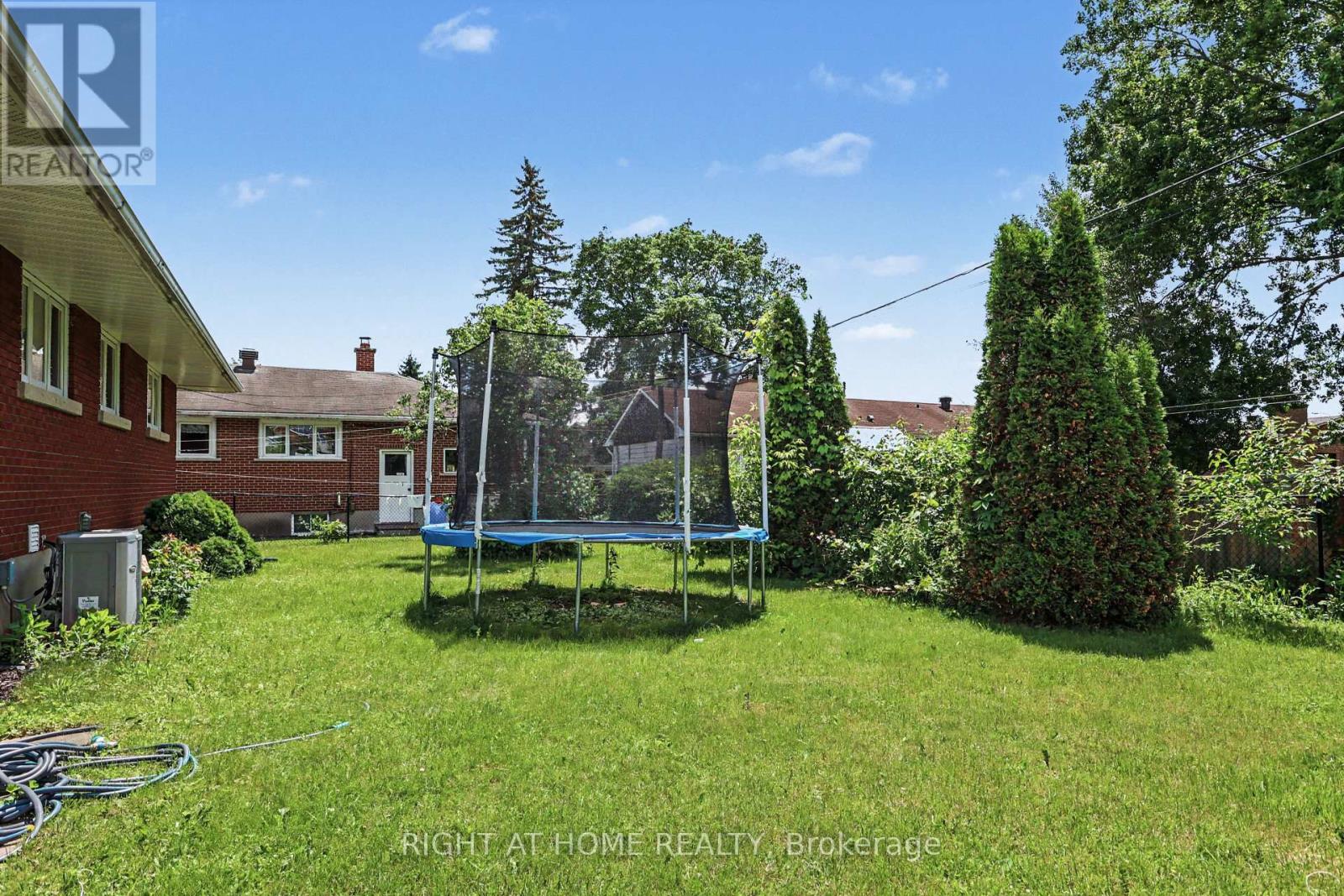 1640 Fisher Avenue, Ottawa, Ontario  K2C 1X6 - Photo 21 - X13552464