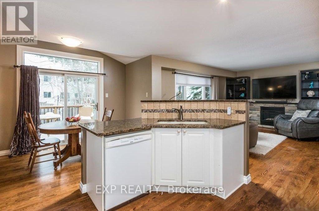 11 Pepperidge Way, Ottawa, Ontario  K2K 3B6 - Photo 5 - X13552544