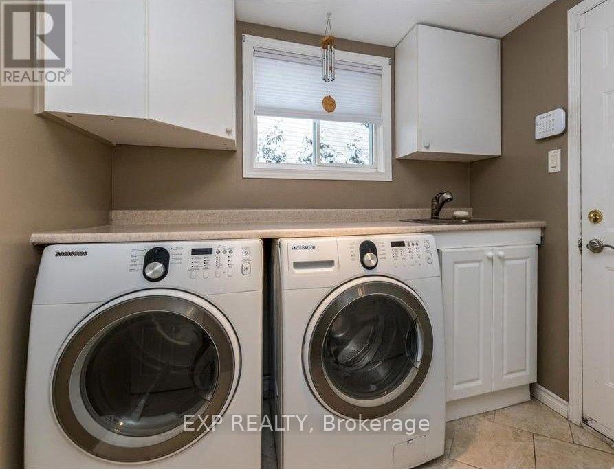 11 Pepperidge Way, Ottawa, Ontario  K2K 3B6 - Photo 7 - X13552544