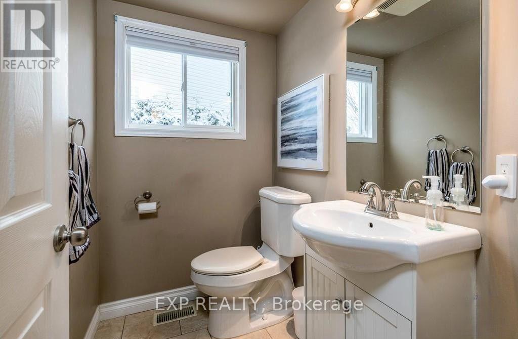 11 Pepperidge Way, Ottawa, Ontario  K2K 3B6 - Photo 8 - X13552544