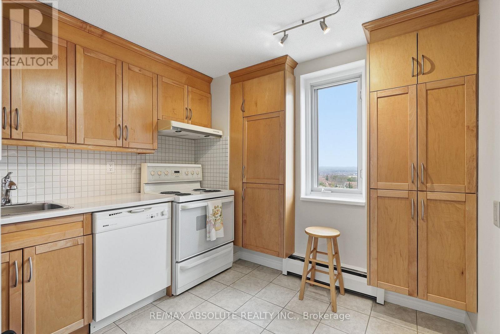 1010 - 915 Elmsmere Road, Ottawa, Ontario  K1J 8H8 - Photo 14 - X13552928