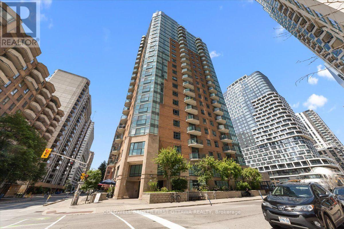 1401 - 445 Laurier Avenue W, Ottawa, Ontario  K1N 6R4 - Photo 1 - X13553134