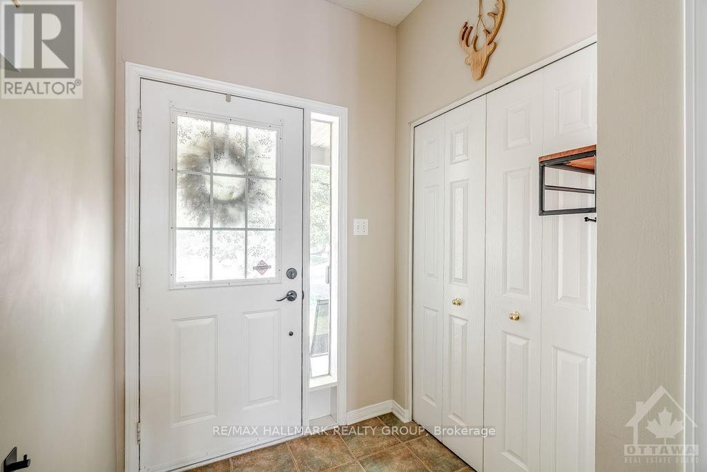 13 Upney Drive, Ottawa, Ontario  K2J 5G7 - Photo 3 - X13553606
