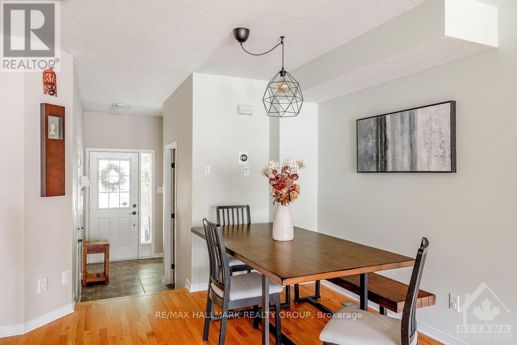 13 Upney Drive, Ottawa, Ontario  K2J 5G7 - Photo 4 - X13553606