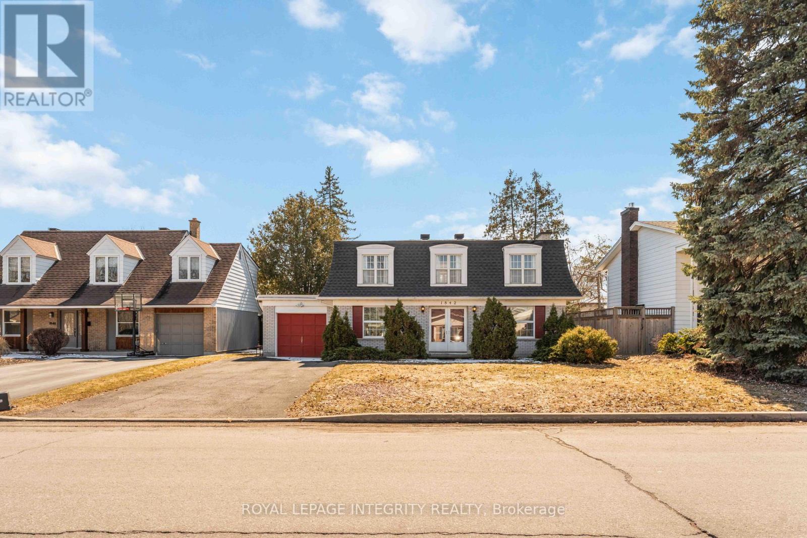 1842 Playfair Drive, Ottawa, Ontario  K1H 5S1 - Photo 1 - X13553736