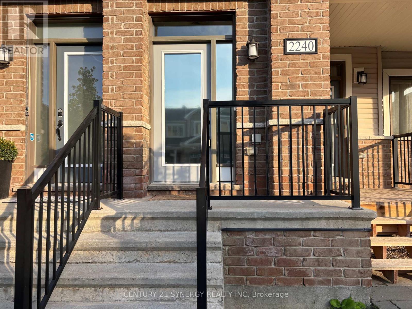 2240 Watercolours Way, Ottawa, Ontario  K2J 6L3 - Photo 2 - X13553792