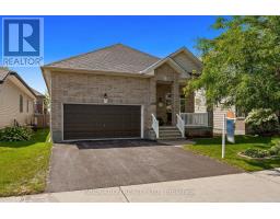 656 BRIDLEGLEN CRESCENT, Ottawa, Ontario