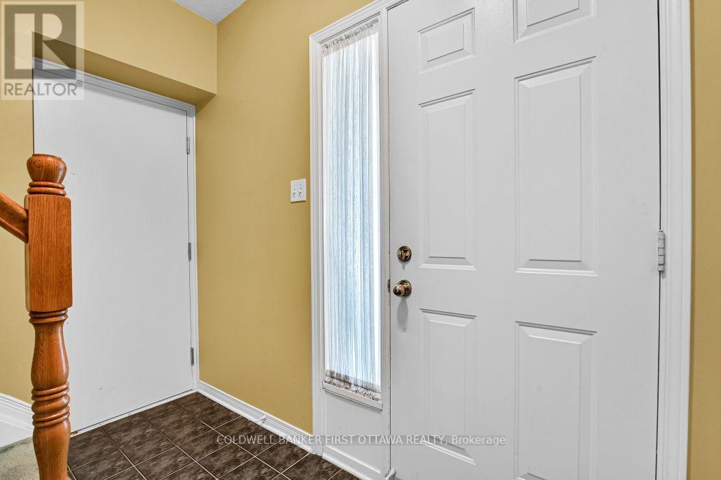 99 Robson Court, Ottawa, Ontario  K2K 2W1 - Photo 3 - X13554100
