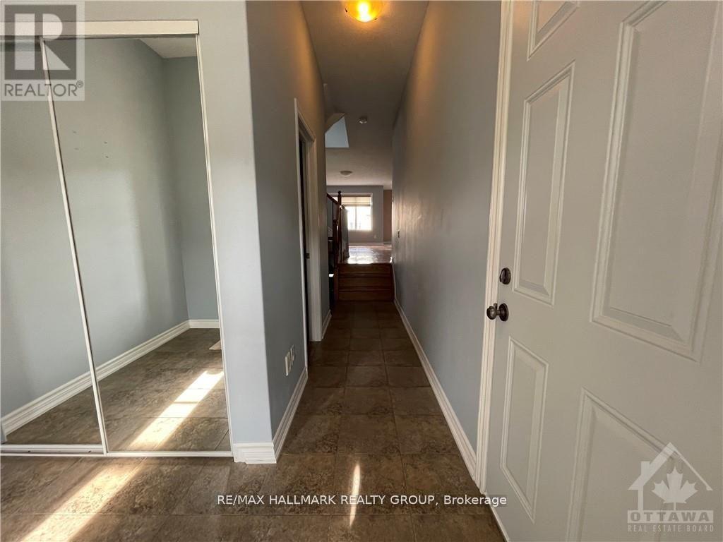 333 Glenbrae Avenue, Ottawa, Ontario  K2W 0C2 - Photo 4 - X13554164