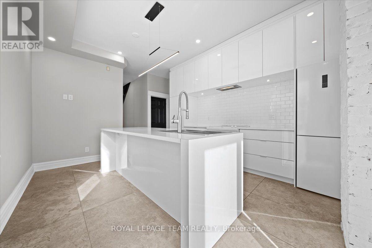 136 Elm Street, Ottawa, Ontario  K1R 6N5 - Photo 11 - X13554214