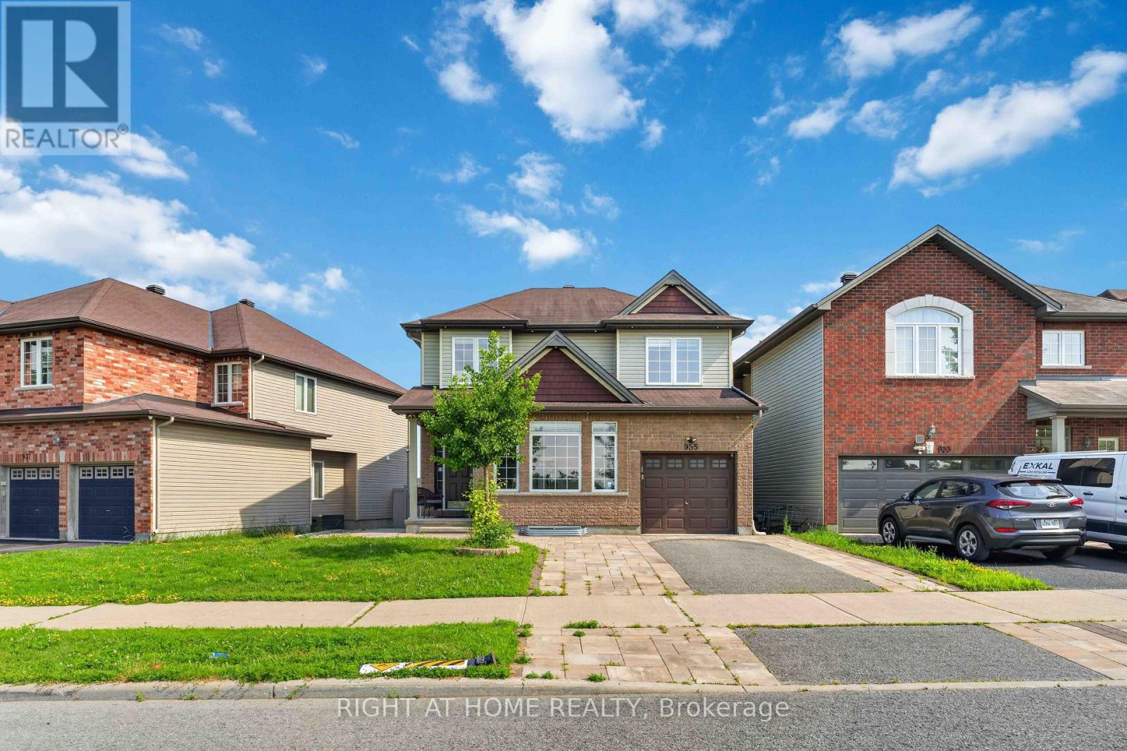 935 Rotary Way, Ottawa, Ontario  K1T 0L2 - Photo 1 - X13554534