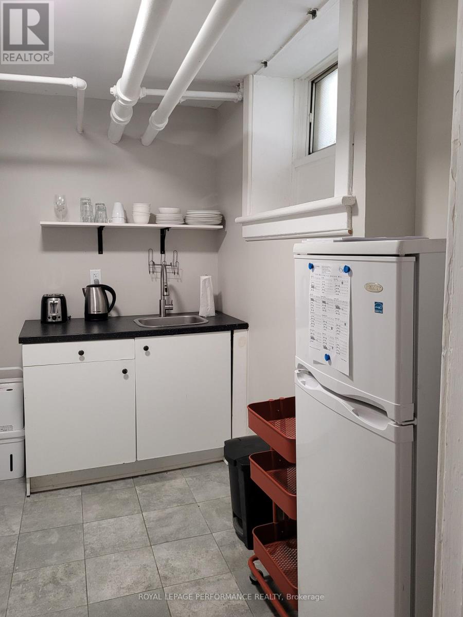 721 B Cooper Street, Ottawa, Ontario  K1R 5J5 - Photo 11 - X13554954