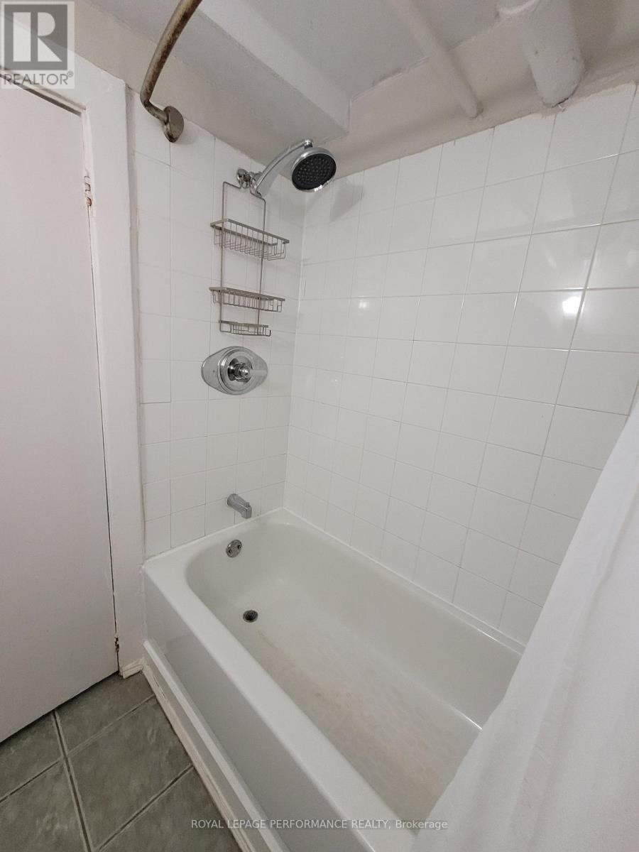 721 B Cooper Street, Ottawa, Ontario  K1R 5J5 - Photo 19 - X13554954