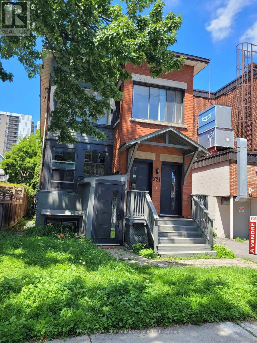 721 B Cooper Street, Ottawa, Ontario  K1R 5J5 - Photo 2 - X13554954
