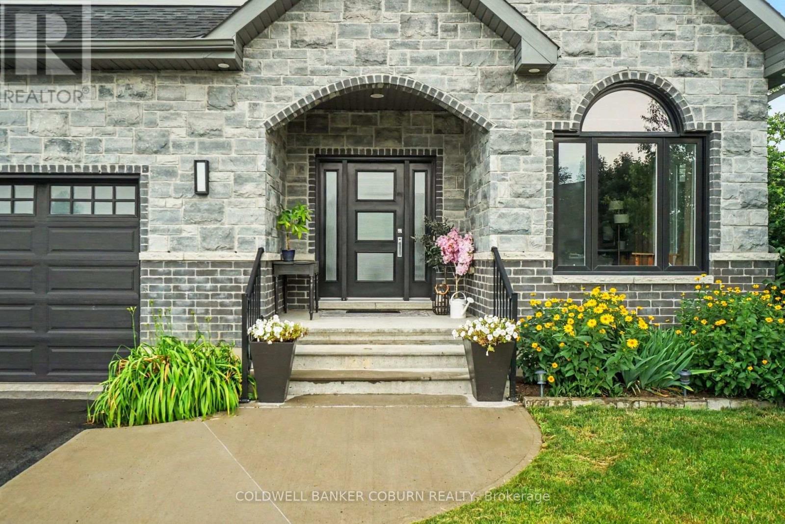 88 Tabitha Crescent, North Dundas, Ontario  K0C 1H0 - Photo 2 - X13555104