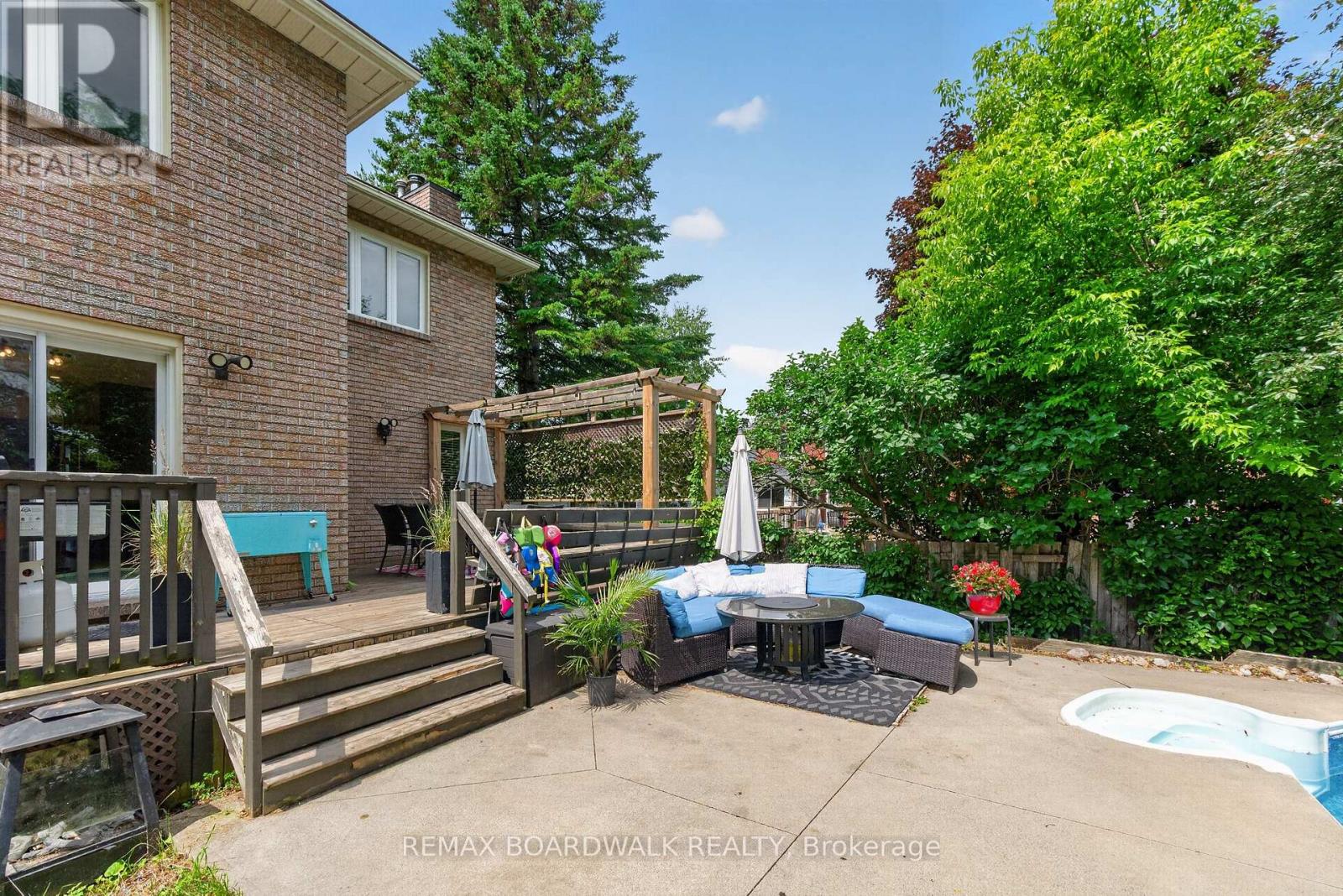 86 Vanstone Drive, Ottawa, Ontario  K2L 3T1 - Photo 7 - X13555290
