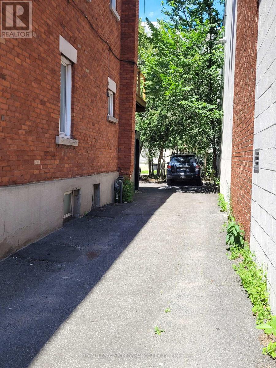 721 C Cooper Street, Ottawa, Ontario  K1R 5J5 - Photo 25 - X13555350