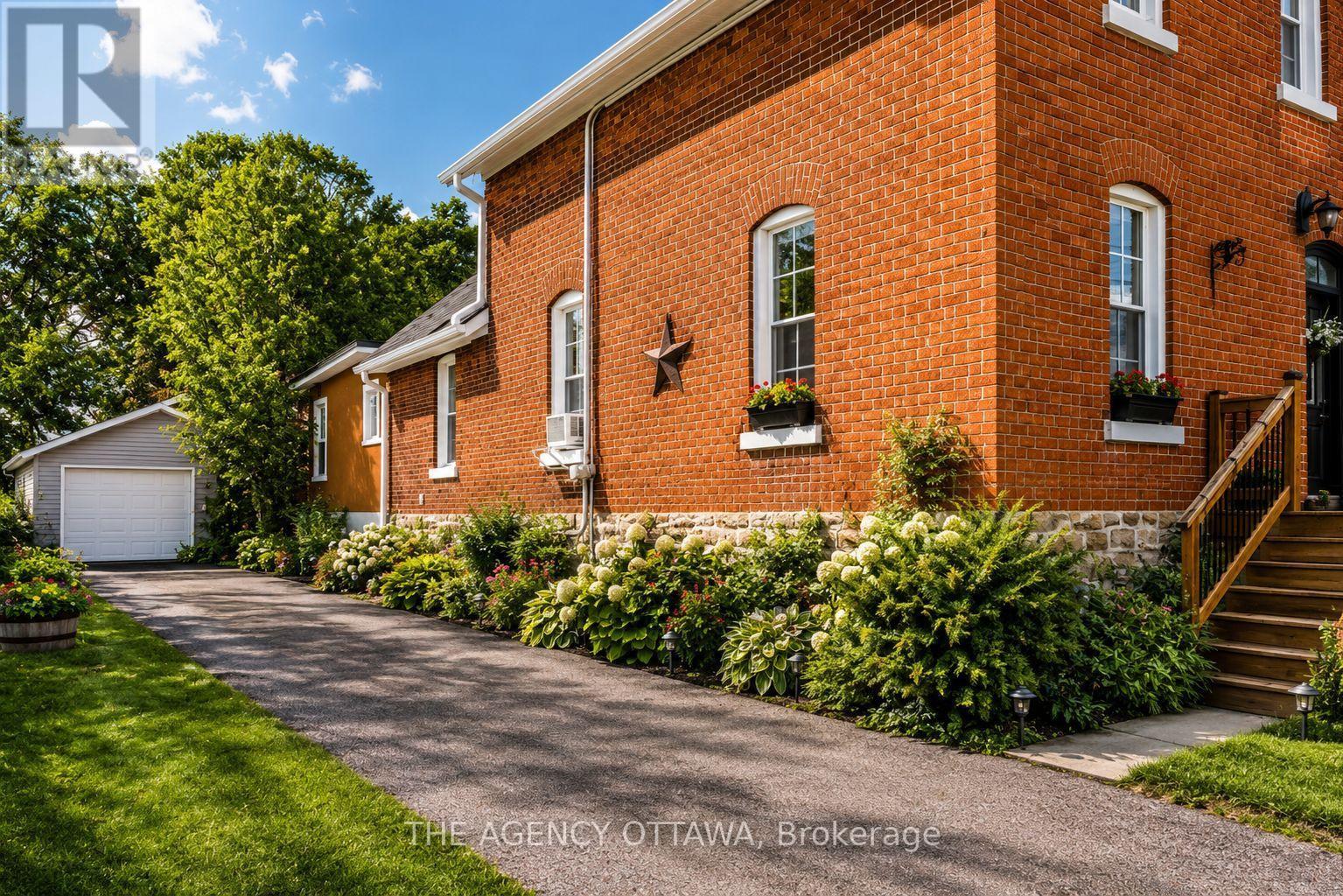 A & B - 33 Napoleon Street, Carleton Place, Ontario  K7C 2X4 - Photo 43 - X13555578