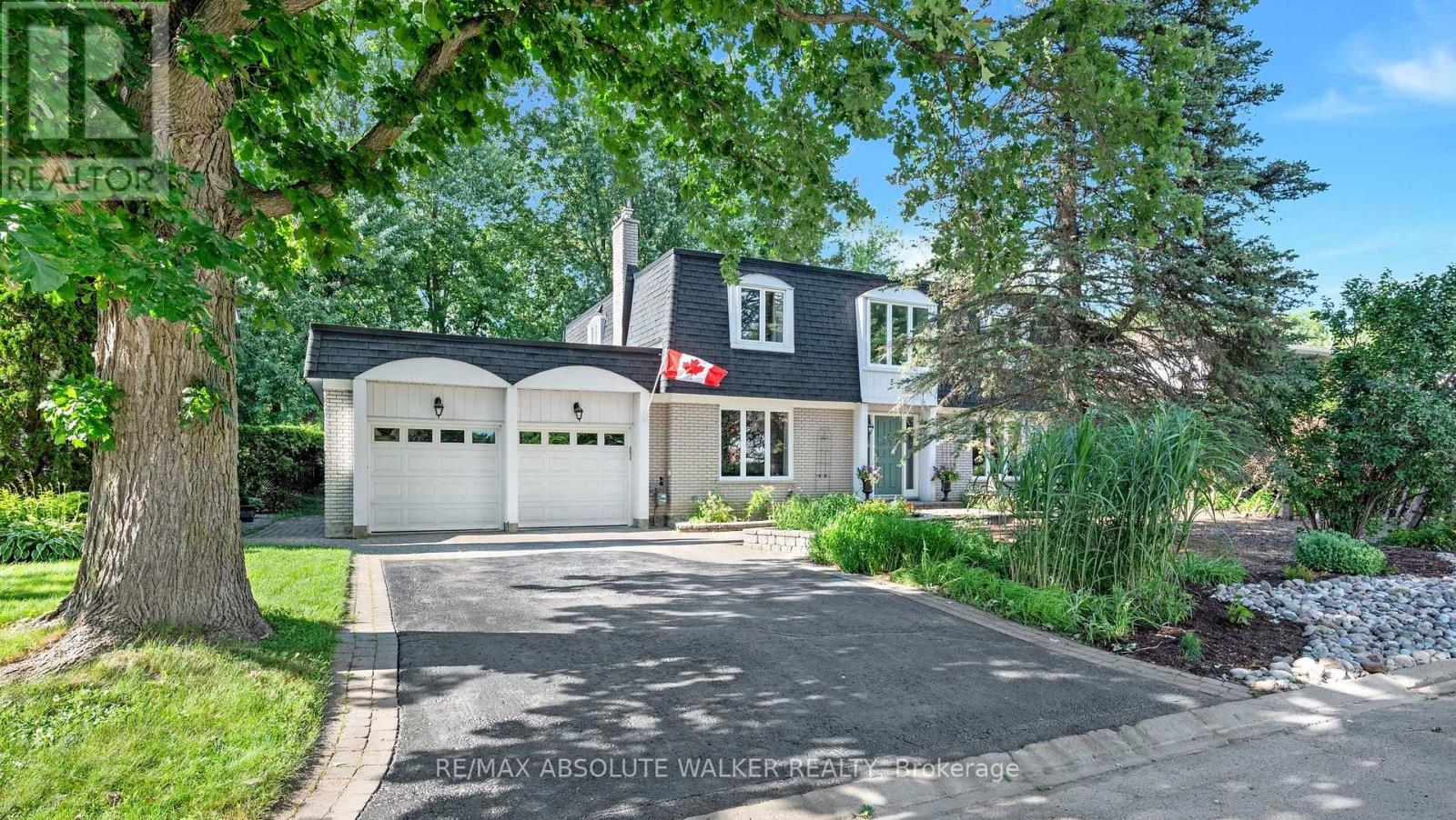 535 Buchanan Crescent, Ottawa, Ontario  K1J 7V2 - Photo 1 - X13555856