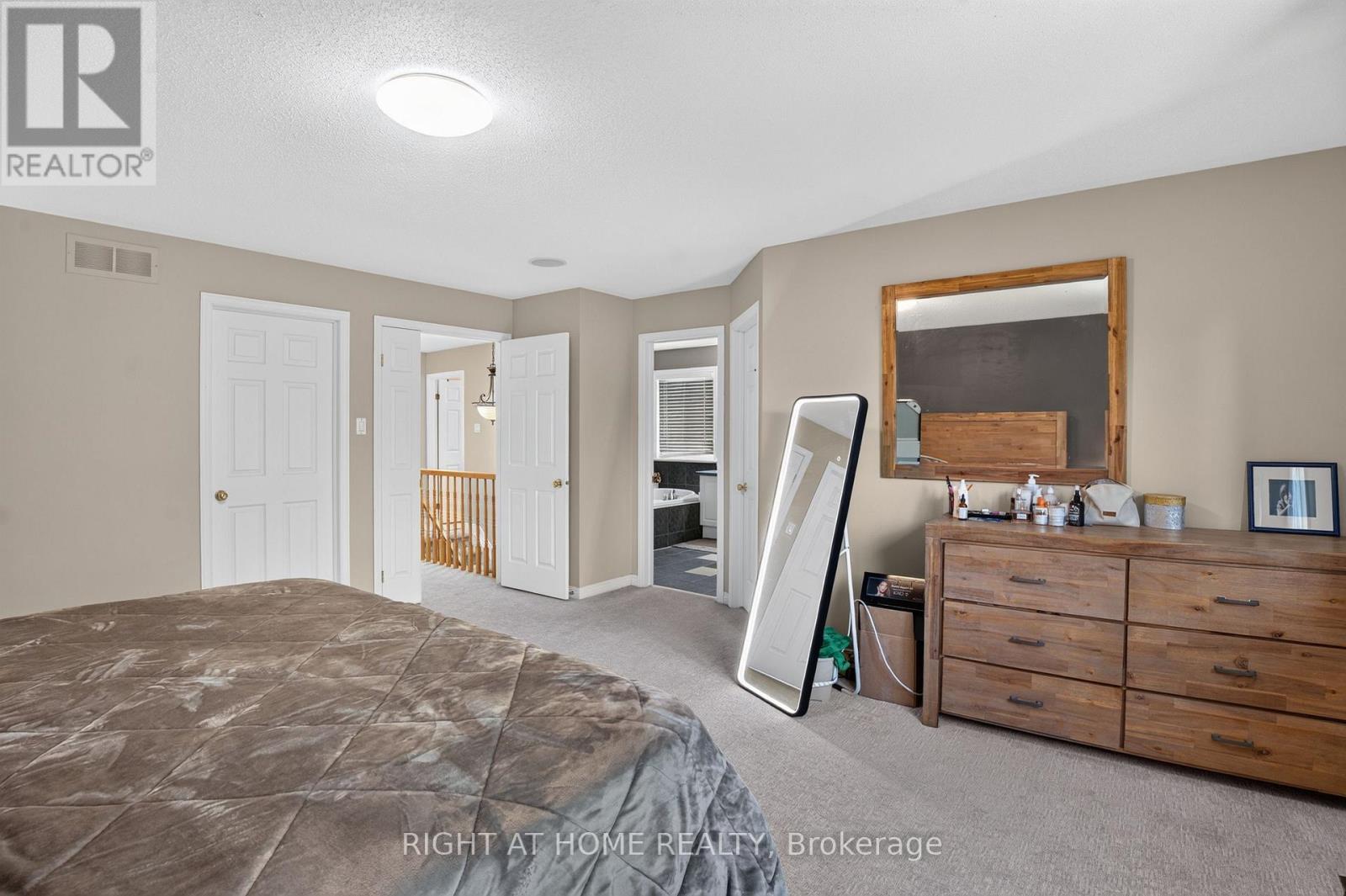 26 Evanshen Crescent, Ottawa, Ontario  K2K 2Z6 - Photo 25 - X13555860