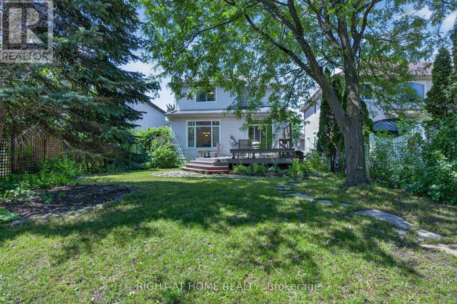 26 Evanshen Crescent, Ottawa, Ontario  K2K 2Z6 - Photo 39 - X13555860